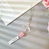Colgante de Fresa Hecho a Mano con Cuentas Estilo Japonés y Coreano Carrillón de Viento Cadena para Teléfono Accesorio para Bolso CCD Cordón