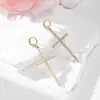 Europa y Estados Unidos transfronterizos nuevos pendientes de diamante cruzado personalidad pendientes asimétricos de pedrería y perla pendientes en stock venta al por mayor