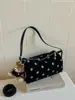 Bolso de Mano con Lunares de Diseño de Nicho Transfronterizo para Mujer Otoño/Invierno 2026 Nuevo Bolso de Hombro Cruzado Elegante de Gama Alta