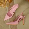 Sapatos femininos de moda europeia e americana plus size para travessia de fronteira 2026, salto agulha, bico fechado, sandálias de cor doce, sandálias femininas
