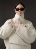 Abrigo Corto de Alpaca con Cuello Vertical para Mujer Otoño e Invierno 25 Nuevo Abrigo de Lana Sentido de Alta Gama Estilo Coreano Elegante para Hombres Bajos
