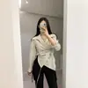 Camisa de una pieza con diseño estilo coreano, cuello de solapa, tapeta diagonal y rayas asimétricas para mujer
