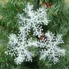 Decoraciones de copo de nieve navideño transfronterizas 6cm 11cm Colgantes de copo de nieve para árbol de Navidad Adornos para diseño de escena de nieve navideña