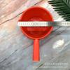 Cucharón rojo para agua doméstico grande mango largo color sólido plástico cucharón para agua suministros de cocina tienda de dos pesos superventas