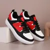 Suministrados Directamente de la Fábrica de Origen, Zapatos Deportivos Transpirables de Tejido Fly-Knit para Hombres y Mujeres, Modernos y de Moda, Zapatos Deportivos Casuales de Talla Grande de Jinjiang