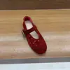 Sapatos Rasos Vazados Retrô para Mulheres, Verão 2026 Sapatos Casuais Respiráveis de Vovó com Tira Única e Bico Arredondado Sapatos Mary Jane