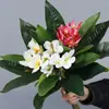 Exibição de flores de frangipani artificiais nórdicas para vitrines de shoppings, decorações de flores artificiais para paisagismo de jardins, arranjos florais de mesa e arranjos de flores