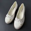 Otoño 2026 Nuevos Zapatos de Mujer Individuales Elegantes Versátiles de Retazos Lazo Talla Grande Comercio Exterior Al por Mayor