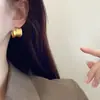 Moda Europea y Americana Simple Lujo Ligero Sensación de Alta Gama Pendientes de Botón con Forma de C Cepillados Exquisito Sentido de Diseño de Nicho Pendientes Versátiles para el Trabajo