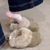 Medias zapatillas estilo Birkenstock de suela gruesa, forradas de polar, pantuflas de algodón de punta cerrada, nueva colección invierno 2026, pantuflas mullidas para mujer, calzado de exterior, botas de nieve para mujer