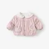 Casaco de algodão acolchoado com gola de boneca para bebê menina, jaqueta fina de algodão para bebês para outono e inverno, forro 100% algodão Classe A, peça de outer wear para sair