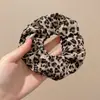 Anillo para el pelo de felpa grande para intestino grueso de otoño e invierno, banda elástica para el pelo de celebridad de internet coreana para mujer, cuerda para el pelo peluda de estilo invernal, diadema elegante