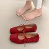 Sapatos Mary Jane Rasos Versáteis Estilo Francês para Mulheres, Novos Sapatos Estilo Ballet Primavera/Verão 2026 para Combinar com Saias, Mocassins