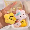 Lote de Peluches Colgantes de Dibujos Animados Estrella Mochila Adornos Colgantes Llavero Broche Lindo Accesorios Regalo de Graduación Joyería Pequeña