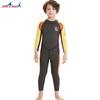 Traje de buceo para niños nuevo al por mayor de 2.5MM, traje de baño de una pieza de manga larga, cálido, protección solar, para esnórquel, aguas termales, surf