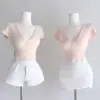 2025 Nuevo Verano Estilo Coreano Sencillo Coreano Puro Lust Caliente Chica Sexy Cuello en V Manga Corta Camiseta Mujeres Look Adelgazante