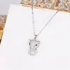 Collar de acero de titanio nuevo de moda 2023 para mujer estilo frío ins nicho de alta calidad lujo ligero combinable cadena para clavícula moda