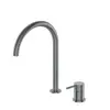 Venta al por mayor de fábrica grifo de lavabo de latón para agua fría y caliente cocina gris pistola dorado cepillado giratorio para encimera
