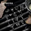 Accesorios de aleación para arte de uñas personalizados de la fábrica original, decoraciones de uñas estilo oscuro de calavera y tibias cruzadas vintage, venta al por mayor por paquete