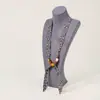 Novo Colar de Lenço de Seda com Contas para Mulheres, Corrente para Suéter Retrô de Bolinhas e Flor de Castanha, Lenço Pequeno Fino Moderno Literário Versátil