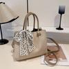 Bolso de Mano Casual para Mujer 2025 Nueva Moda Trendy Versátil de Hombro Bandolera para Desplazamiento
