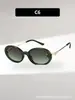 Novos óculos de sol americanos retrô de armação pequena oval com design torcido inspirado na Chanel, oferecendo um visual de luxo leve e elegante, adequados para viagens de carro à beira-mar e uso versátil