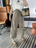 Calça cropped de cor creme fosca com estampa de folha de lótus! Acabamento fosco, calça cropped casual de alta qualidade, calça de vovó estilo montanha
