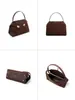 Bolso de Hombro de Cuero de Vaca de Primera Capa Estilo Retro Personalizado para Debajo del Brazo Moda Otoño e Invierno de Viaje de Alta Gama de Gran Capacidad
