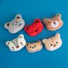 Broche de muñeca de dibujos animados lindo, suave, lindo, de felpa, oso, gatito, cabeza de animal, zapatos y calcetines, accesorios, decoración para ropa, bolso
