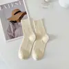 Meias femininas listras verticais meias de pilha femininas primavera e outono ins na moda listras finas esportes meias de comprimento médio cor sólida para todos os jogos outono e inverno meias