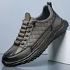 Novos sapatos casuais esportivos masculinos de moda outonal, tênis de corrida antiderrapantes e resistentes ao desgaste para atividades ao ar livre, sapatos masculinos de couro impermeável com sola grossa