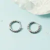 Aretes pequeños de círculo trenzado, aretes trenzados, estilo retro único, no es necesario quitárselos al dormir, nuevo producto 2021, elegantes