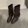 Botas curtas de camurça cáqui estilo retrô Chuyuji para mulheres, botas estilo francês, design de nicho de outono, botas western com salto bloco