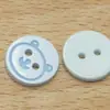 Venta al por mayor de botones de resina de dibujos animados multicolores, piezas para accesorios de cabello hechos a mano para ropa infantil, botones de dibujos animados para decoración, botones cosidos a mano