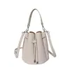 Bolsa Saco Pétala 2026 Novo Estilo Padrão Lichia Fashionável Tendência Simples Bolsa de Mão Popular Ombro Transversal Bolsa Feminina