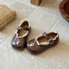 Sapatos Pequenos de Couro para Meninas 2026 Nova Coleção Primavera e Outono Sola Macia para Bebê Sapatos de Princesa da Moda Mocassins Sapatos Coreanos de Desenho Animado para Bebê