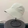 Sombrero de Pescador Parcheado a Rayas Nuevo Coreano para Mujer, Estilo Delgado de Verano, Ala Ancha para Sombrear el Sol, Adelgazante de Rostro, Protección Solar, Sombrero de Moda
