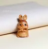 Llavero creativo con diseño del zodiaco tallado en madera de tuya, colgante para teléfono móvil para hombres y mujeres, artesanías generales al por mayor.
