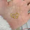 Aretes Pequeños de Gota Estilo Chino Nuevo Imitación Oro de Resina con Cuentas de Cubo para Mujer, Aretes Vintage de Esmalte con Cuentas de la Fortuna, Versátiles para el Día a Día