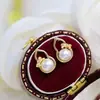 Pendientes de Perla Natural de Bienestar de Perlas de Zhuji Chapados en Oro de 14K Perlas de Agua Dulce Pequeños y Exquisitos Versátiles Delicados Pendientes