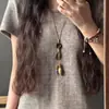 Colar de Câmera Marrom Vintage para Mulheres, Franja Longa, Corrente de Suéter com Cordão de Couro Outono/Inverno, Acessório de Design Único