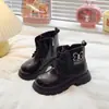 Botas Martin para niños de 6 a 12 años, botines cortos de estilo británico para niñas, nuevas botas de cuero de otoño e invierno, zapatos para niños mayores antideslizantes de suela blanda