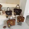 Nova Tendência de Moda Bolsa de Ombro Único Feminina Elegante Temperamento Grande Capacidade Estampada Bolsa de Alta Qualidade para o Dia a Dia Casual Bolsa Transversal