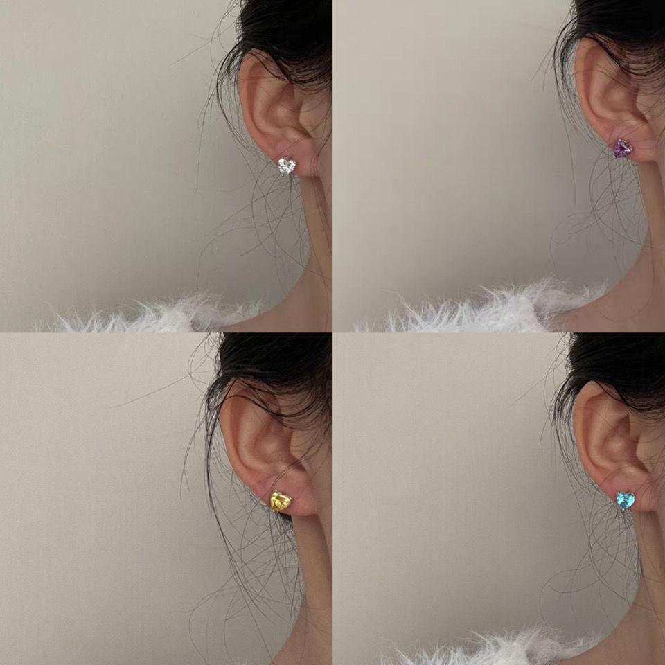 R318#锆石爱心耳钉