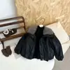 Nueva Chaqueta Abrigo de Cuero con Felpa para Niños 2026 Felpa Gruesa Invierno Nuevo Niños Pequeños y Medianos Bebé Chaqueta Abrigo Acolchada de Algodón Engrosada