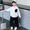 Conjunto de Roupa de Outono para Meninos Camisa Conjunto 2026 Novo Estilo Camisa Legal de Manga Longa Conjunto de Duas Peças Roupas Estilosas de Primavera e Outono para Bebês