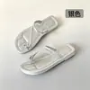 Novo verão sandálias de dedo plano flip-flops sandálias de praia femininas elegantes antiderrapantes para mulheres