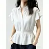 Moda 2026 Primavera/Verano Nueva Francesa Versátil Temperamento Nicho Ceñidor de Cintura Adelgazante Negra Volantes Manga Corta Camisa Mujeres