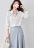 2026 Nuevo Estilo Elegante Bufanda de Seda con Solapa Decoración Manga Larga Desmontable Camisa Blanca de Gasa Top Delgado de Otoño para Mujer