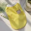 Estilo Novo Primavera e Verão Urso de Três Cores Cachorro Animal de Estimação Gato Fofo Bordado Desenho Animado Colete Roupas para Cães e Gatos Suprimentos